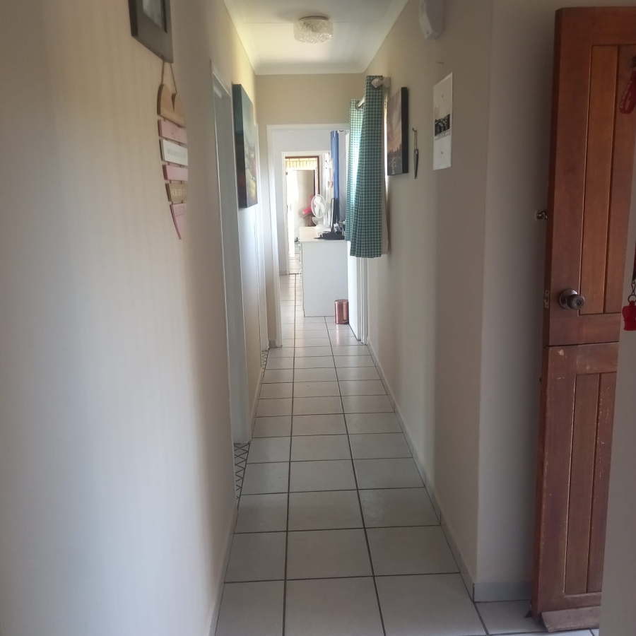 4 Bedroom Property for Sale in Klein Brak Western Cape
